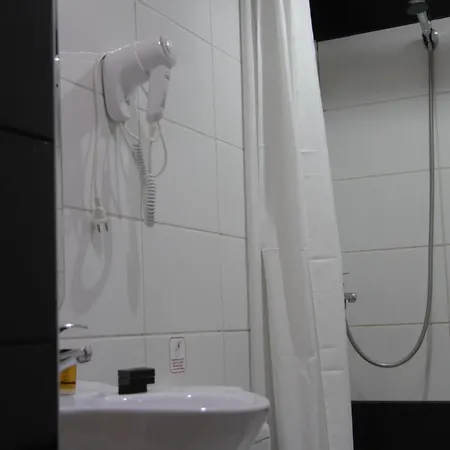 Elikon Hotel 2*